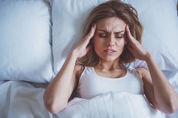 woman with migraine