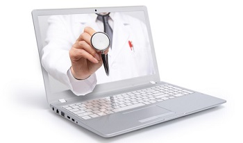 telemedicien over laptop